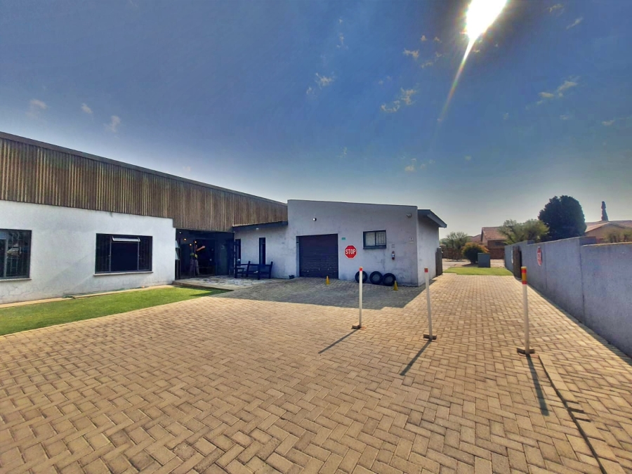 3 Bedroom Property for Sale in Miederpark North West